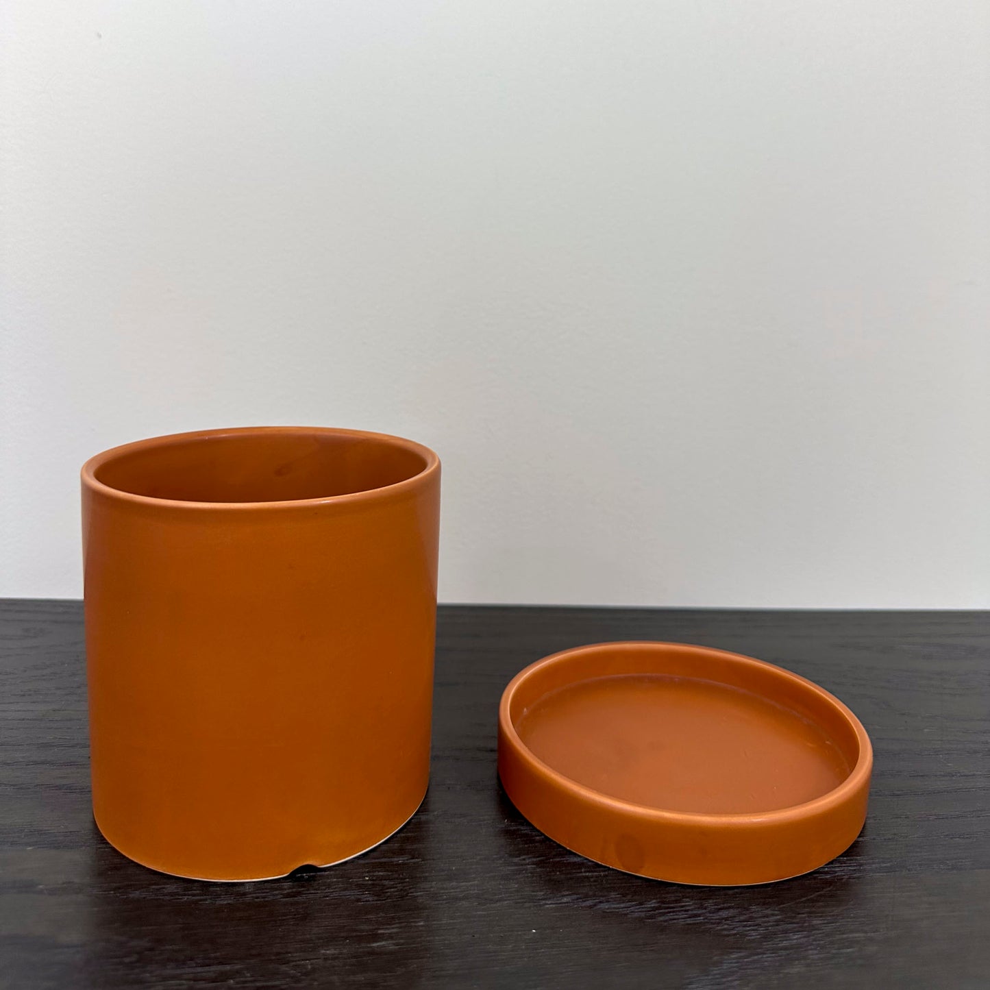Rust ceramic cylinder planter with drainage and tray